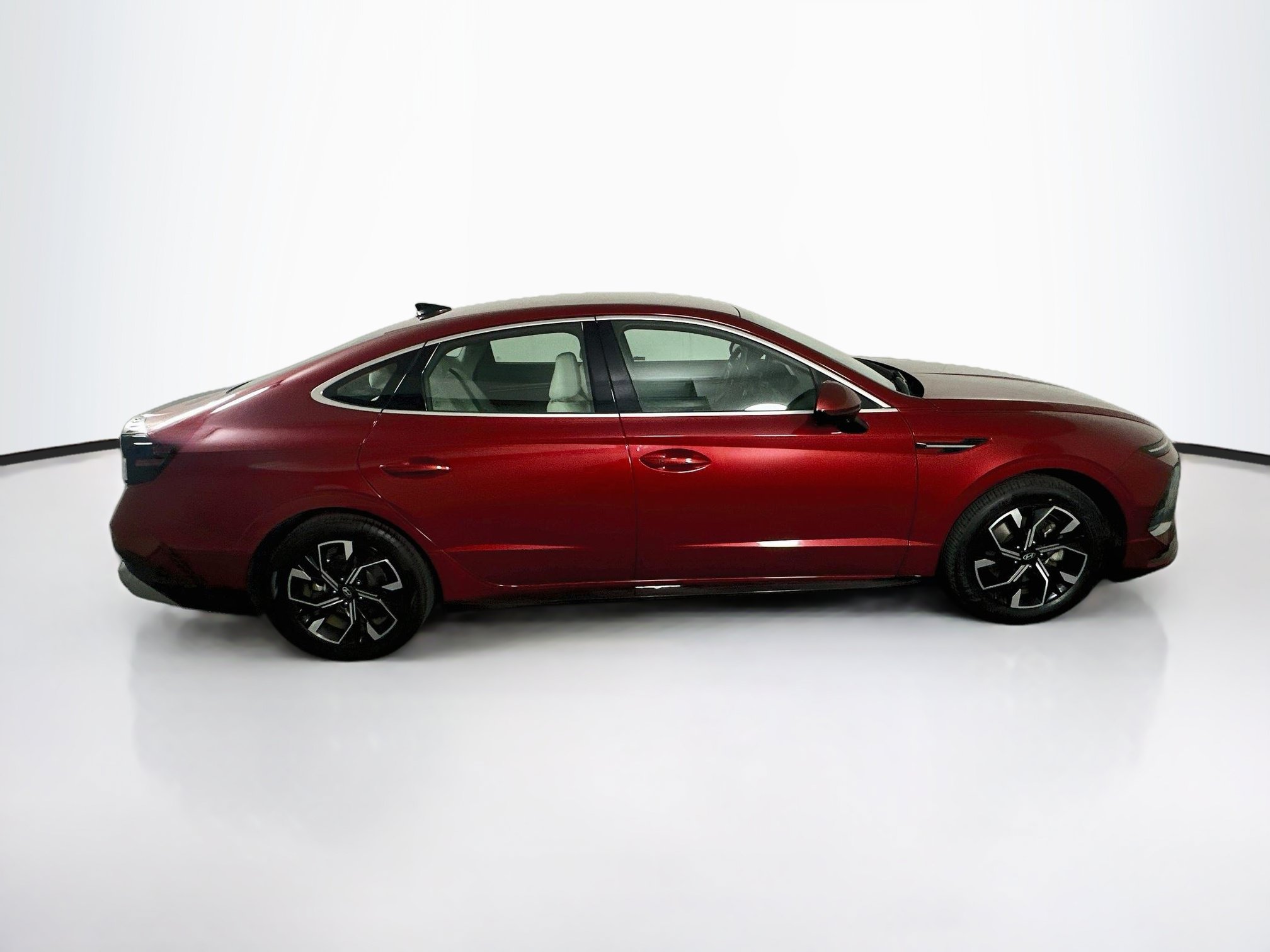 Used 2025 Hyundai Sonata SEL FWD image 10
