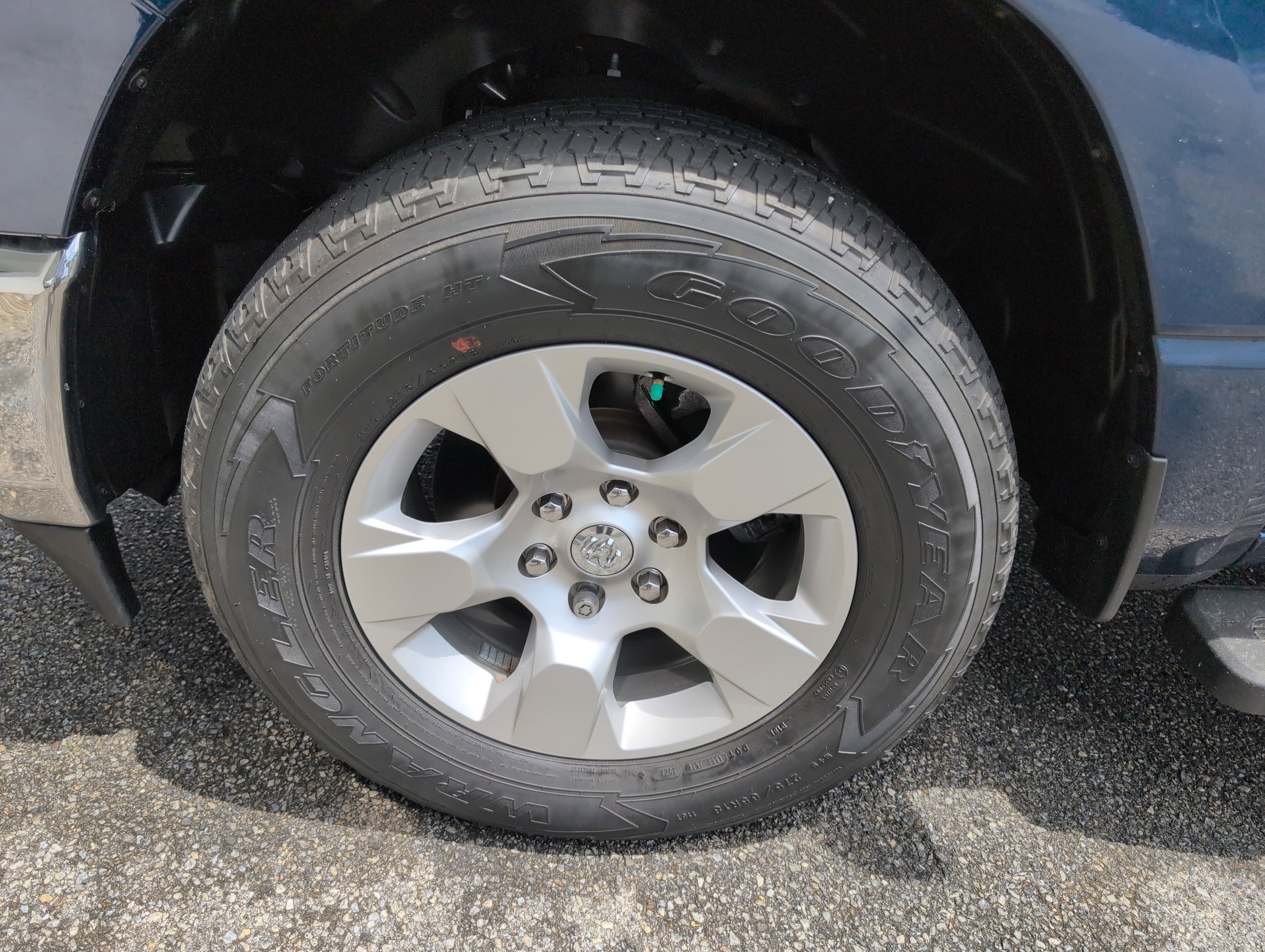 Used 2022 RAM 1500 Big Horn AWD/4WD image 2