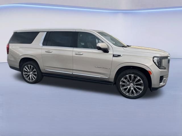 Used 2021 GMC Yukon XL Denali w/ Denali Premium Package image 6