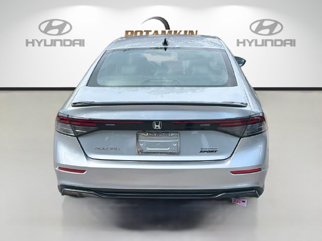 Used 2024 Honda Accord Sport image 6