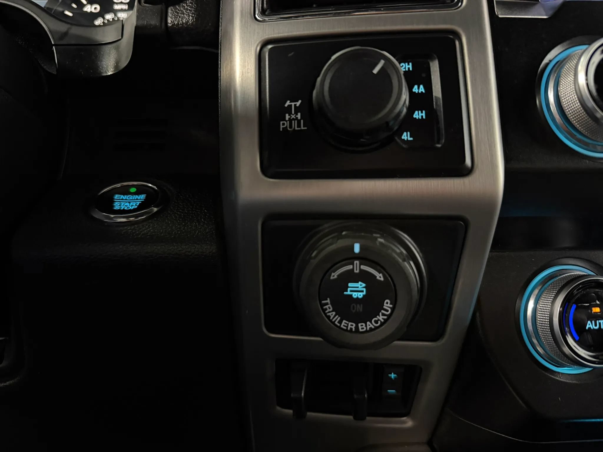 Used 2019 Ford F150 Platinum w/ Equipment Group 701A Luxury AWD/4WD image 26