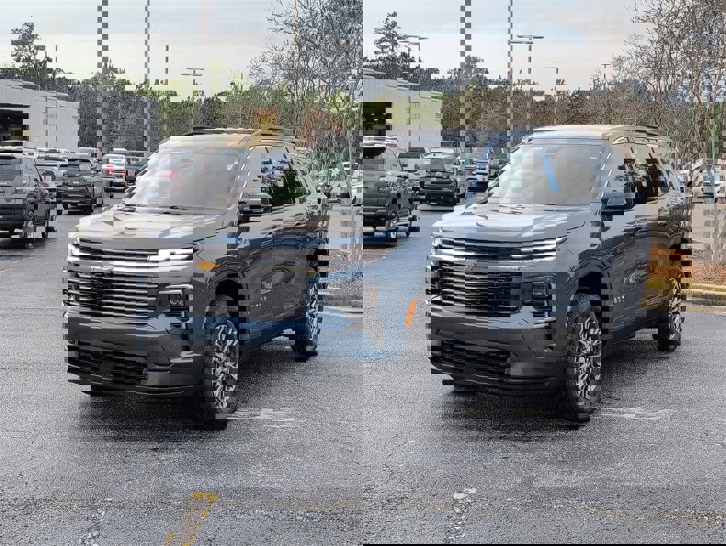 Certified 2026 Chevrolet Traverse LT w/ LPO, Floor Liner Package image 9