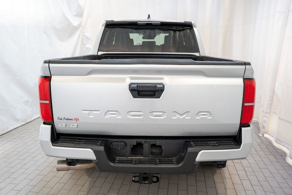 Used 2024 Toyota Tacoma SR5 image 4