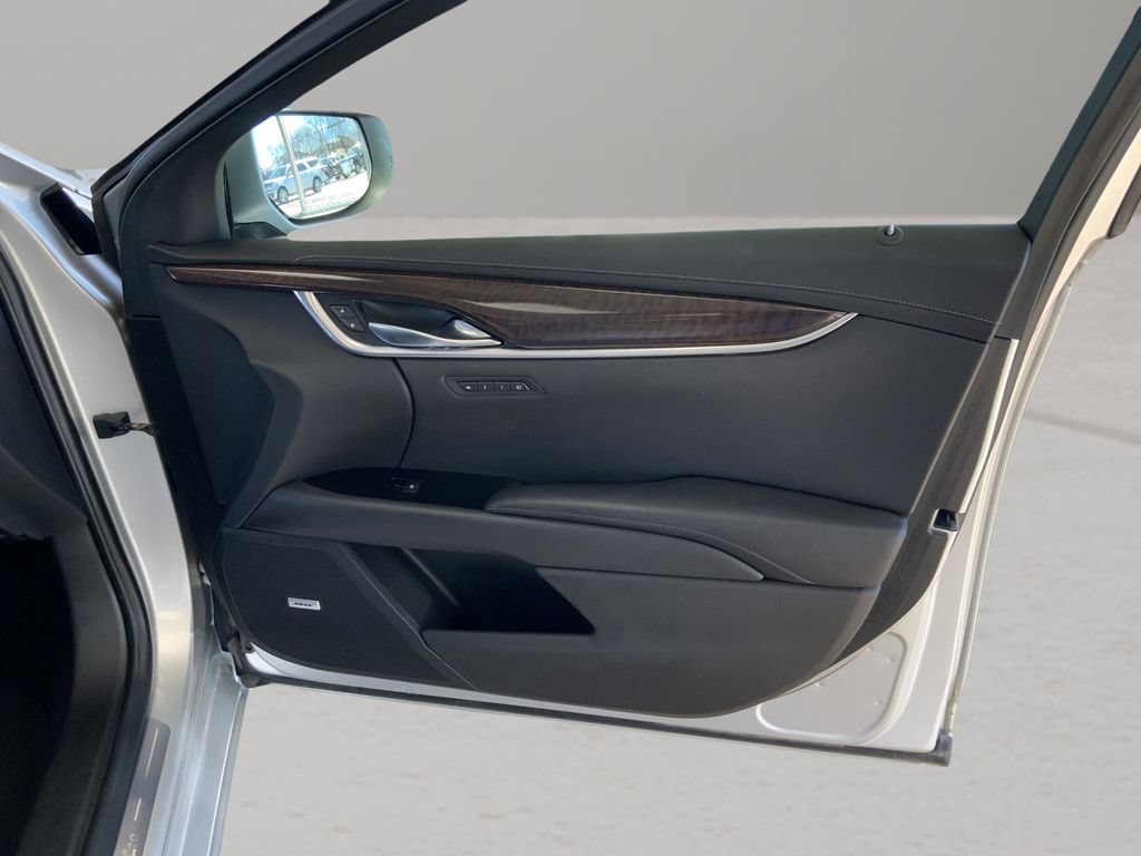 Used 2016 Cadillac XTS Luxury FWD image 22
