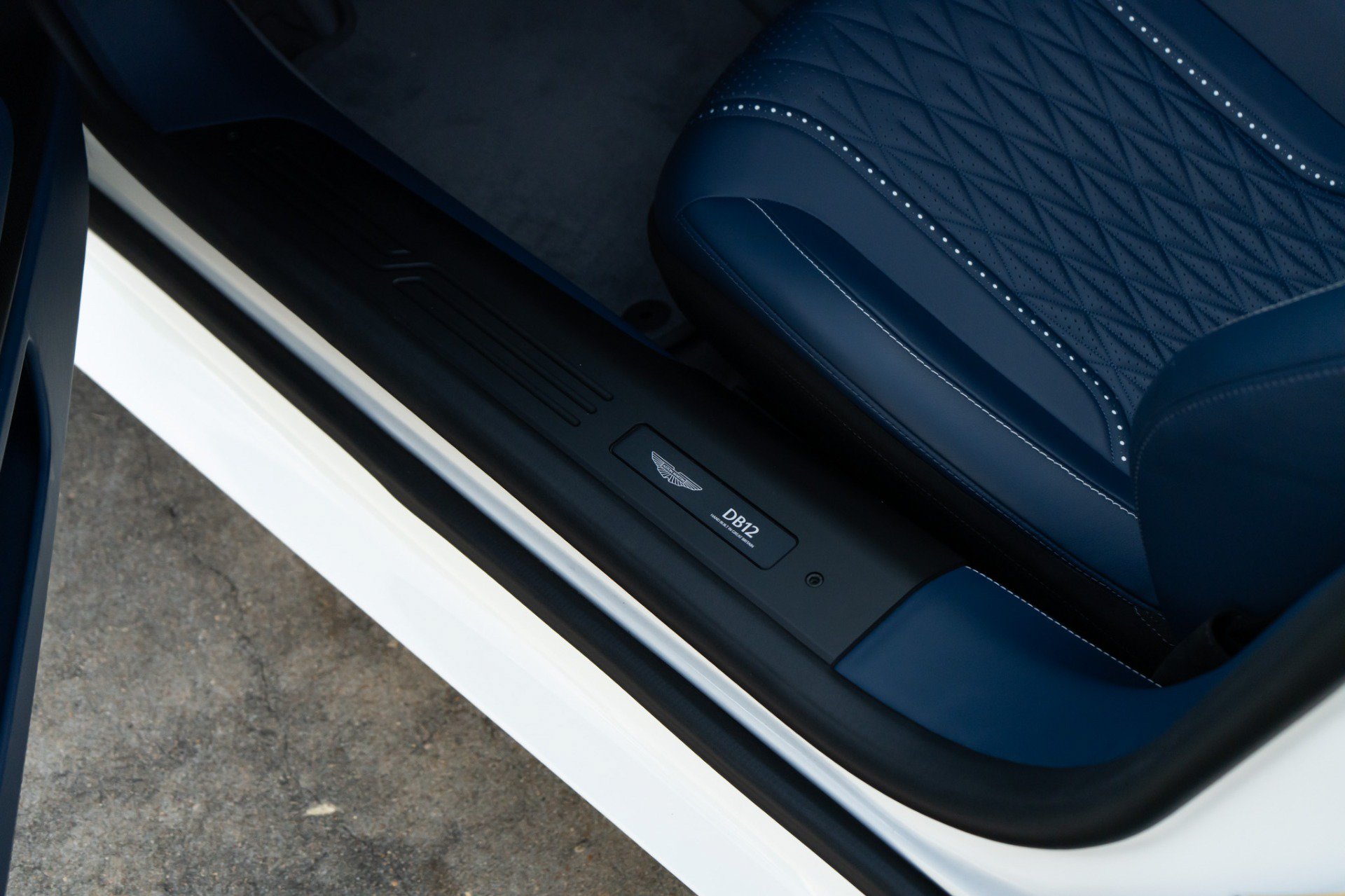 Used 2025 Aston Martin DB12 Convertible RWD image 50