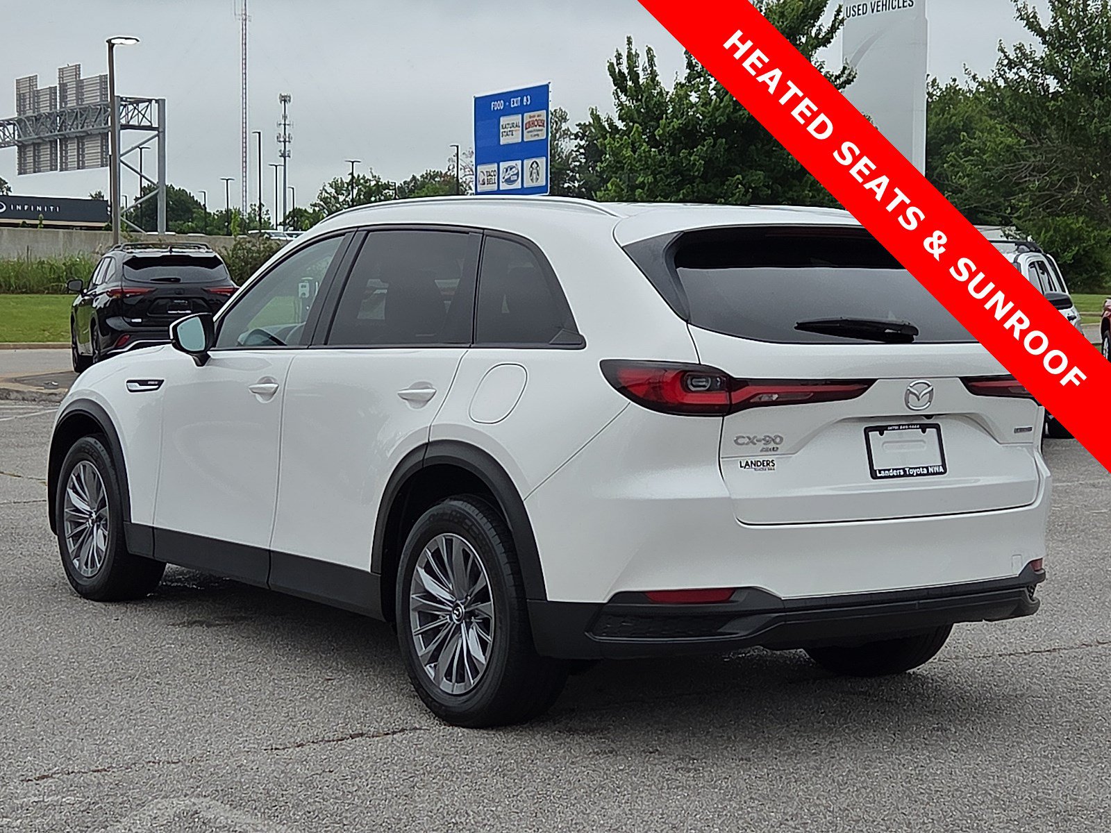 Used 2024 MAZDA CX-90 Plug-In Hybrid w/ Preferred AWD/4WD image 4
