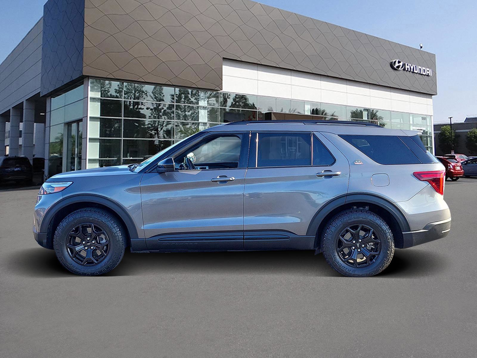 Used 2023 Ford Explorer Timberline w/ Timberline Technology Package AWD/4WD image 3