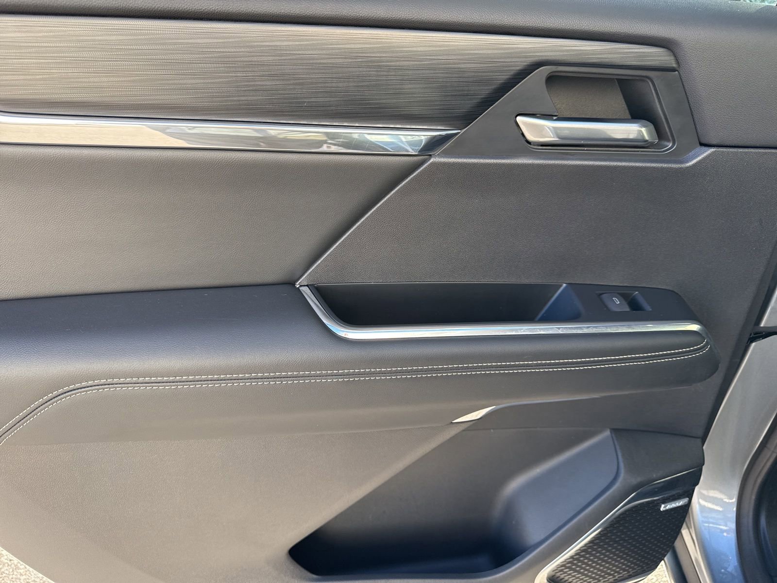 Used 2024 GMC Acadia Elevation w/ Luxury Package image 13