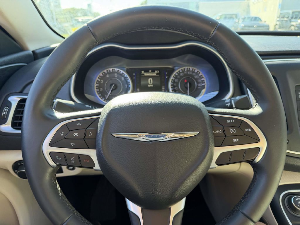 Used 2015 Chrysler 200 Limited w/ Convenience Group FWD image 33