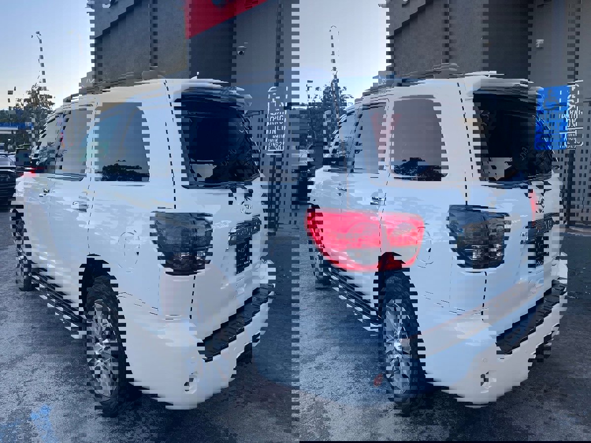 Used 2016 Toyota Sequoia Limited image 7