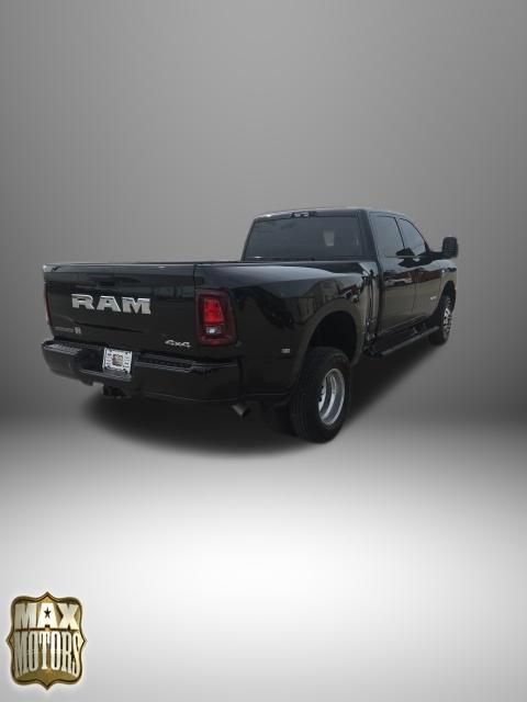 Used 2026 RAM 3500 Big Horn AWD/4WD image 4