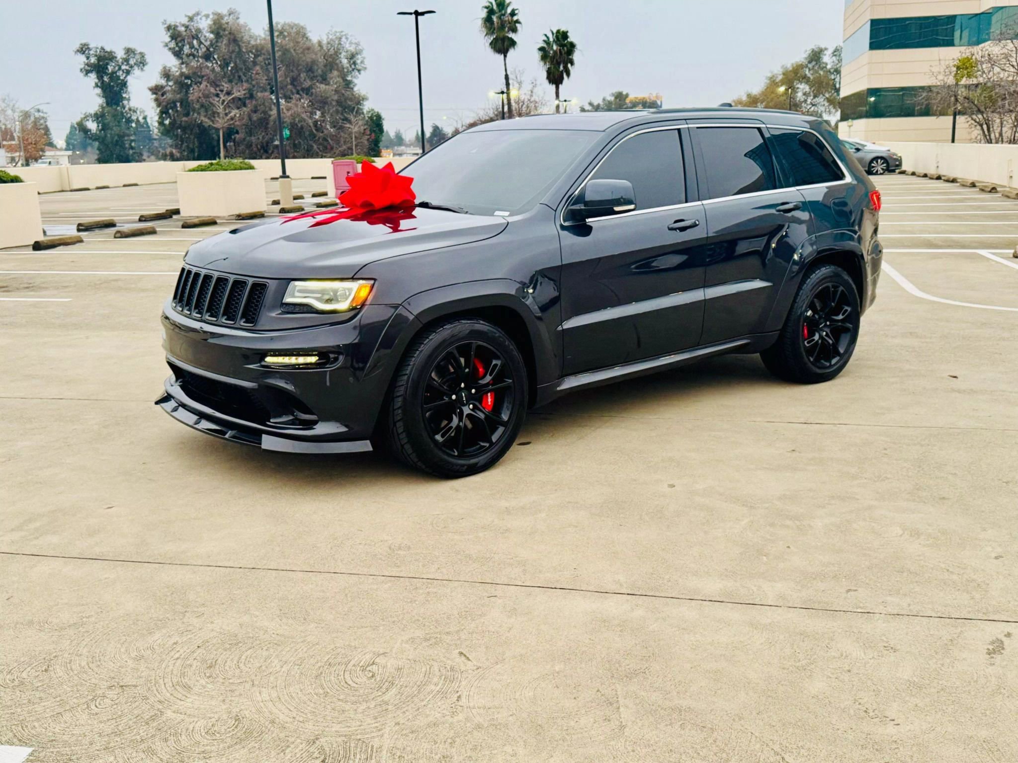 Used 2014 Jeep Grand Cherokee SRT image 55