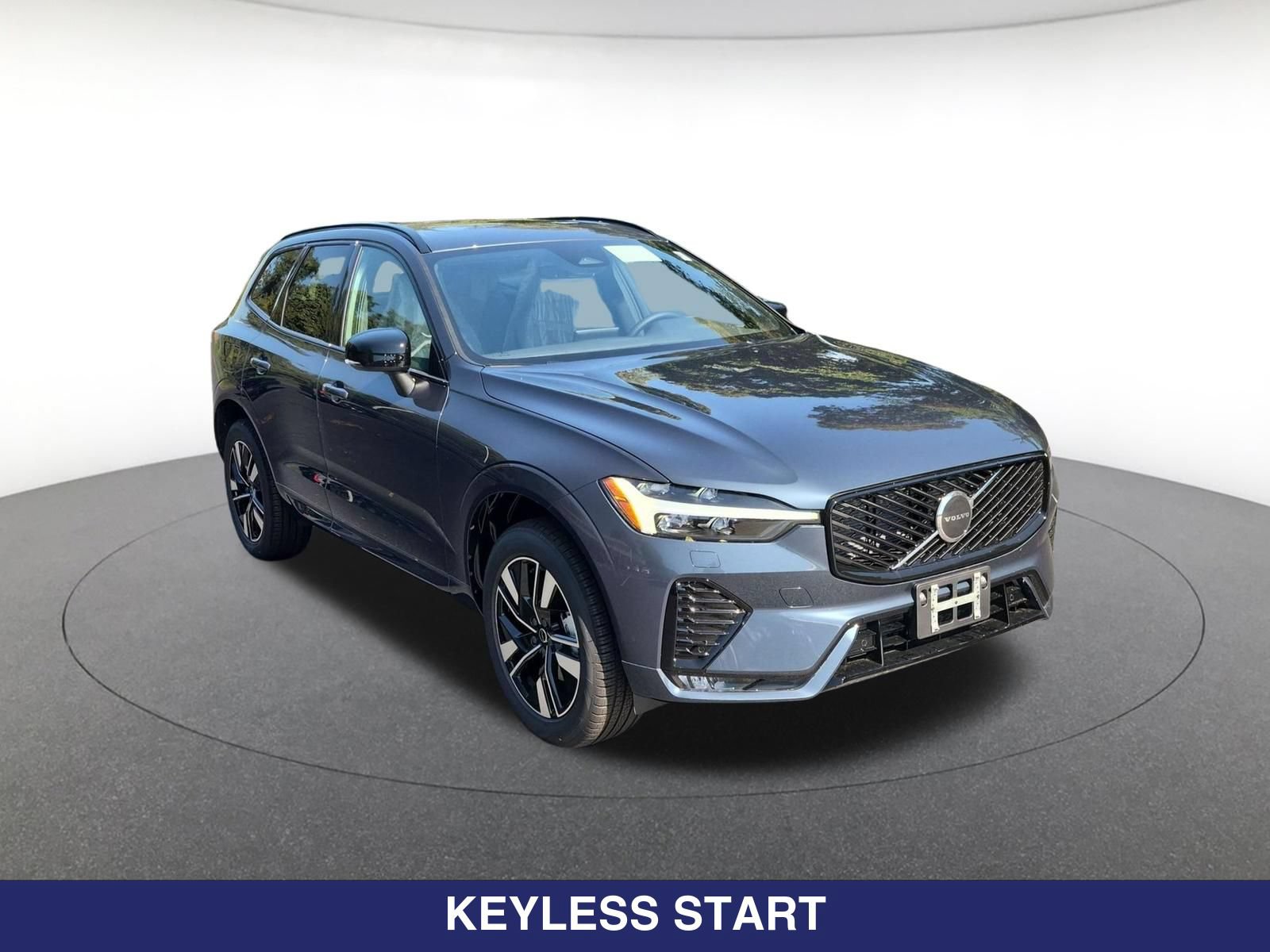 New 2027 Volvo XC60 B5 Core AWD/4WD image 3