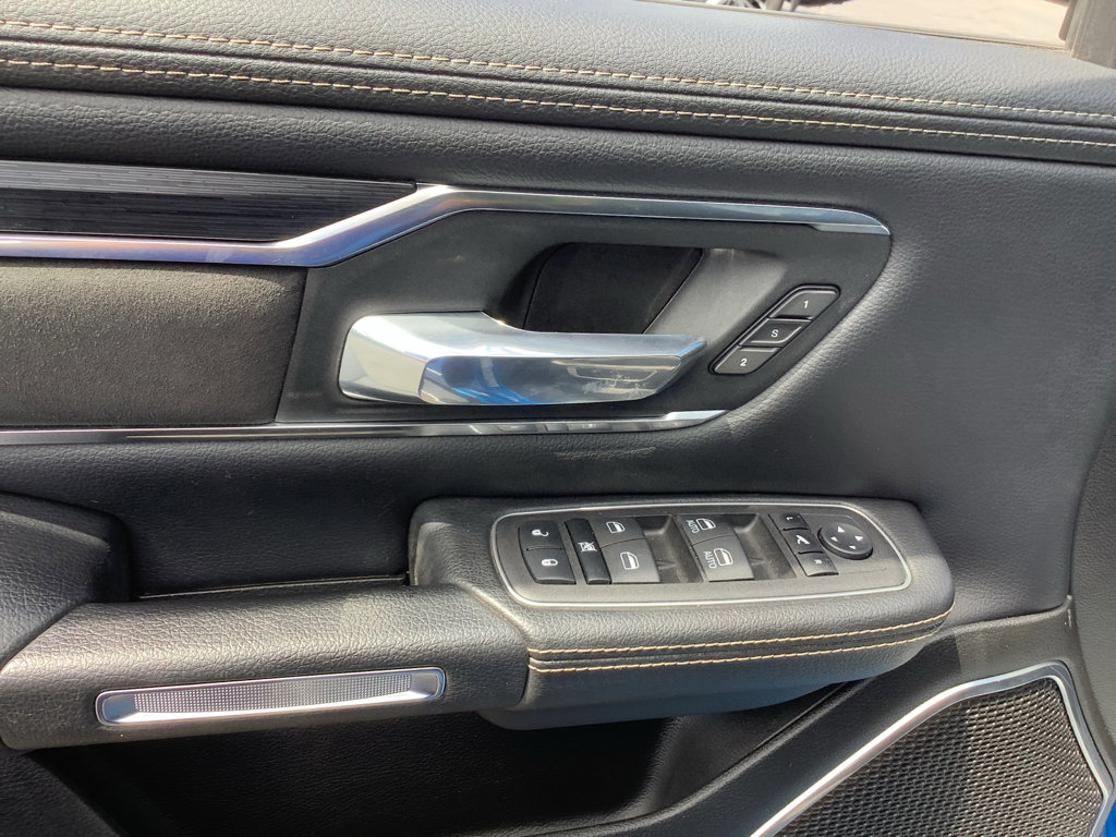 Used 2024 RAM 1500 Laramie image 12