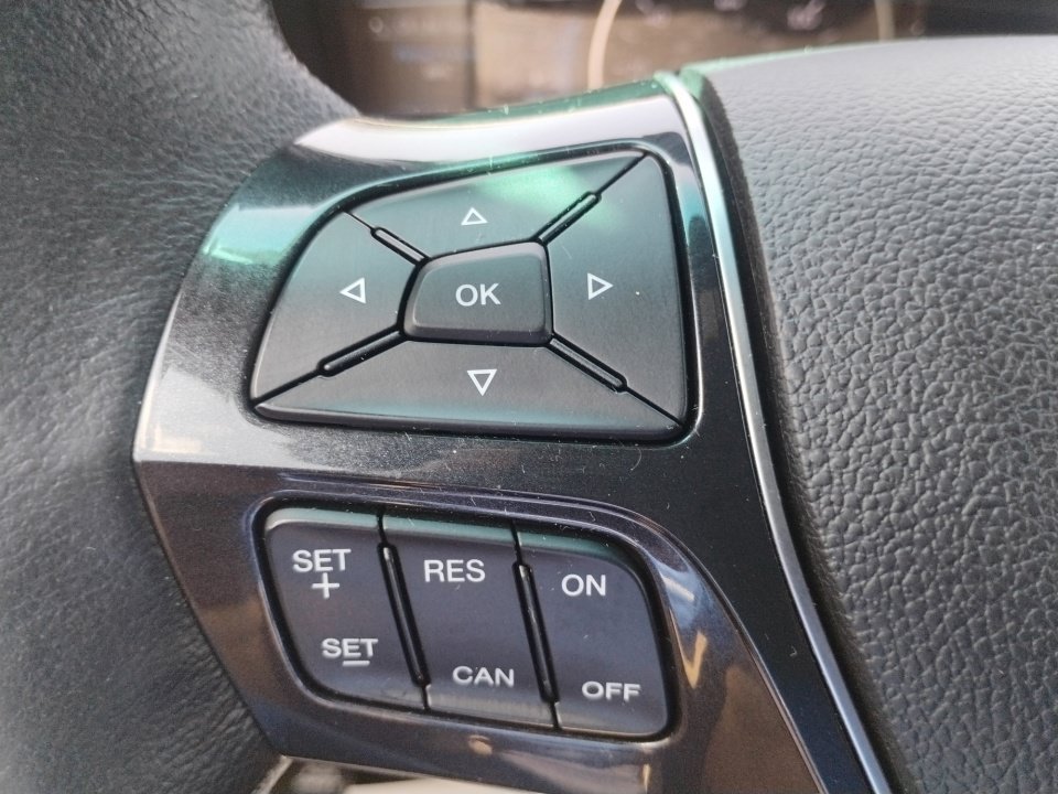 Used 2017 Ford Explorer Limited w/ Equipment Group 301A FWD image 23