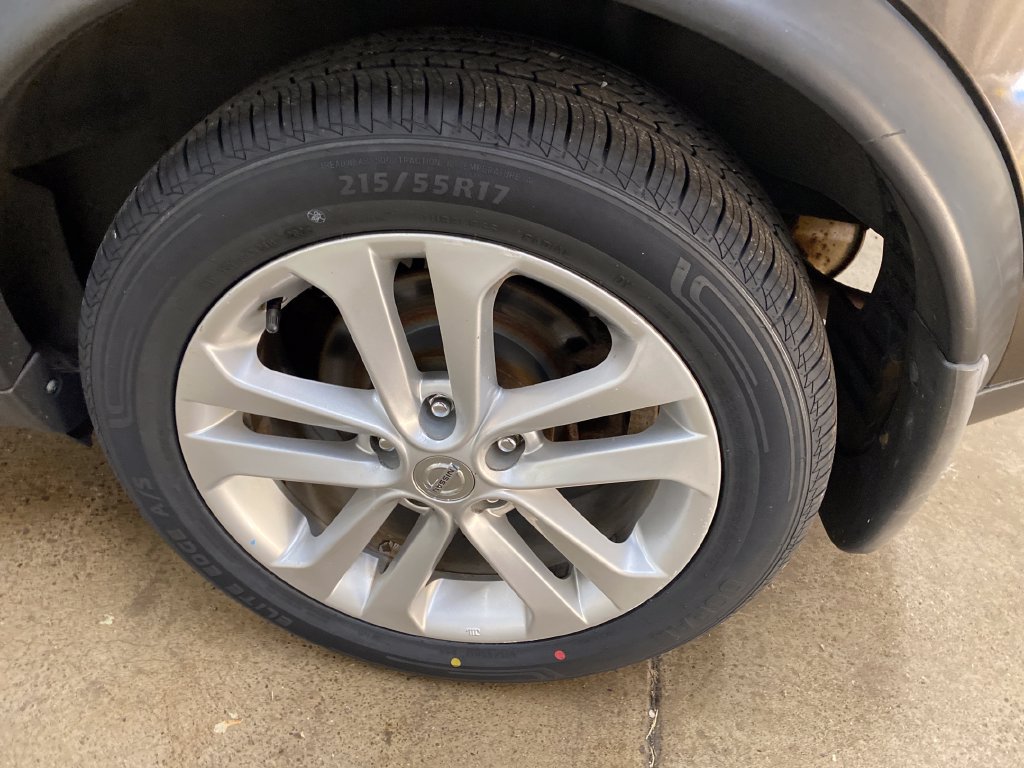 Used 2011 Nissan Juke SL AWD/4WD image 17