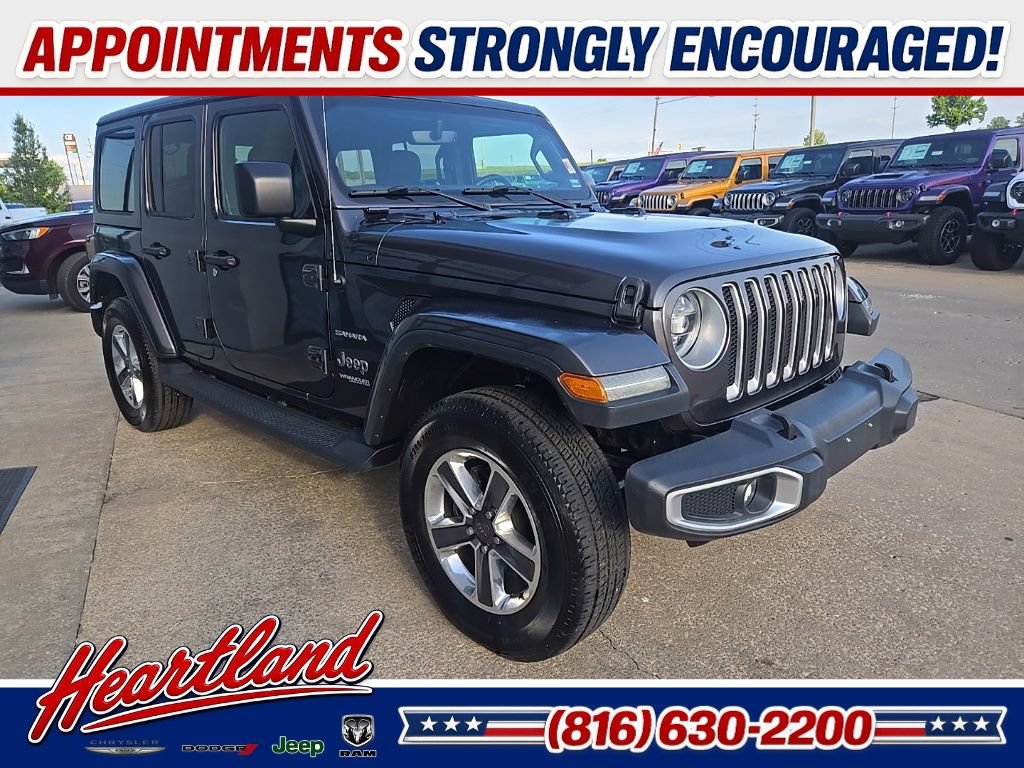 Used 2018 Jeep Wrangler Unlimited Sahara AWD/4WD image 12