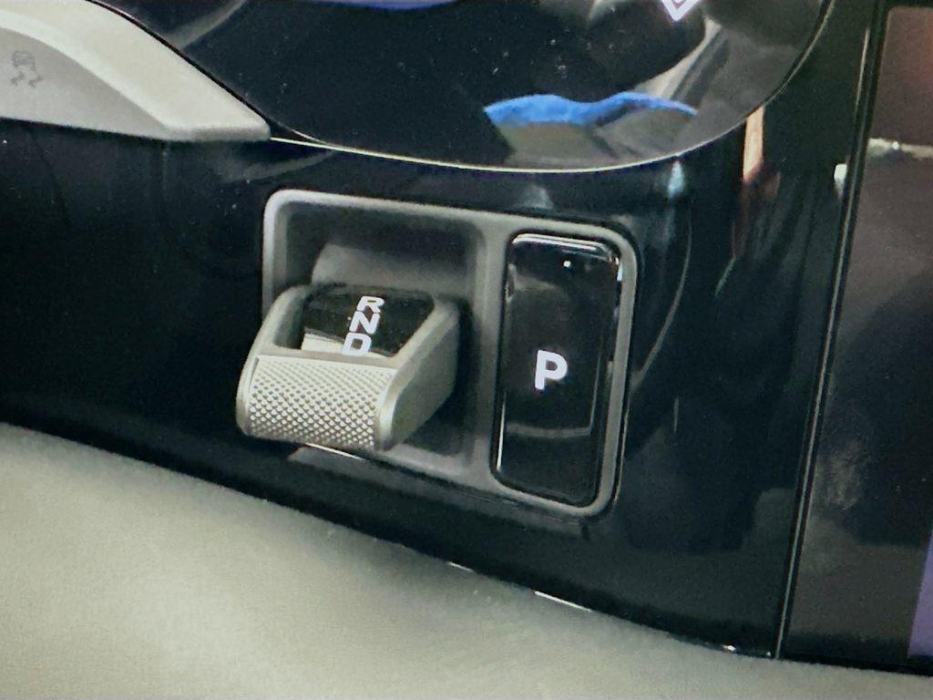 New 2025 Porsche Taycan 4S image 19