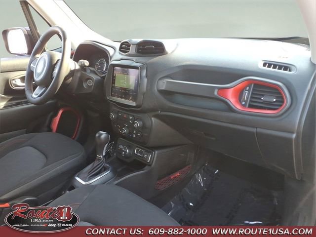 Used 2023 Jeep Renegade Trailhawk AWD/4WD image 14
