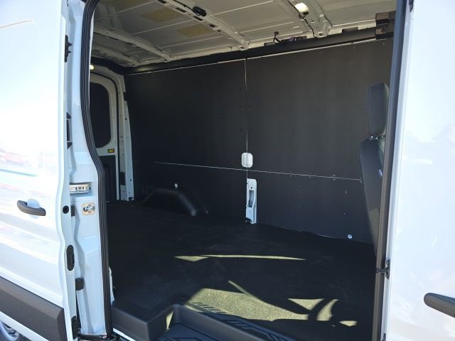 New 2026 Ford Transit 250 148 Medium Roof w/ Load Area Protection Package RWD image 15