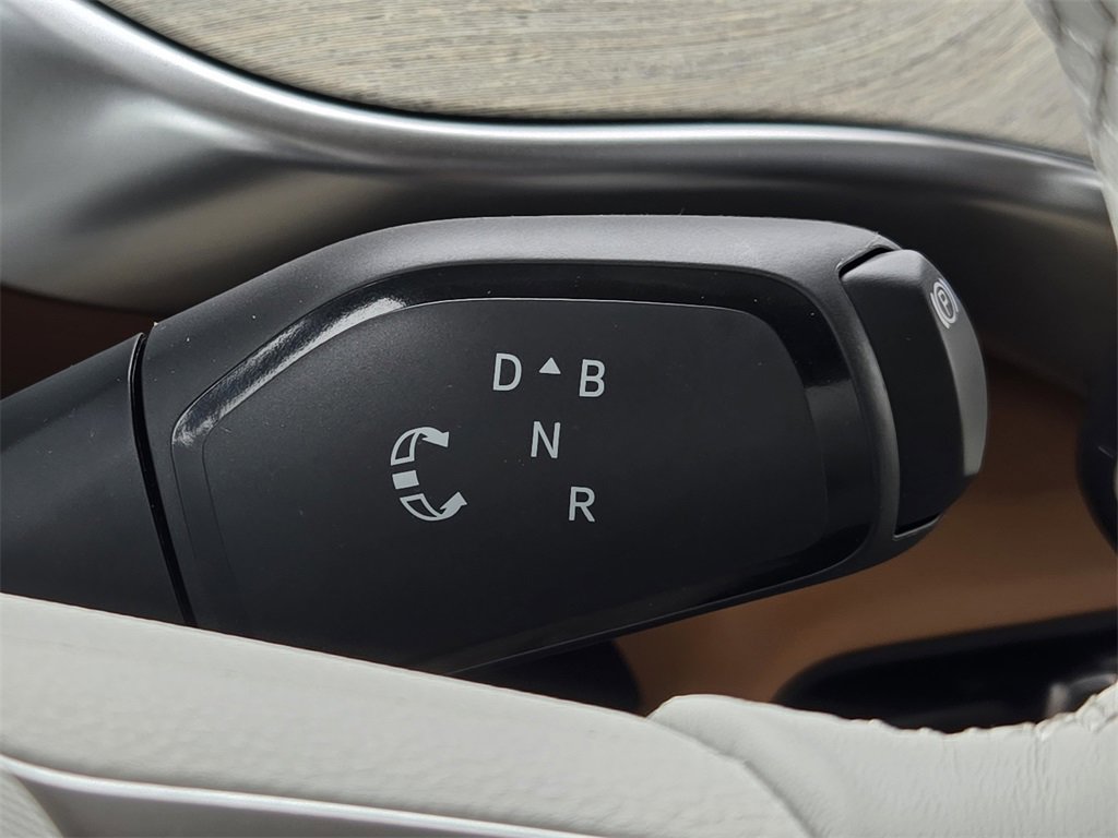 New 2025 Volkswagen ID. Buzz Pro S Plus image 17