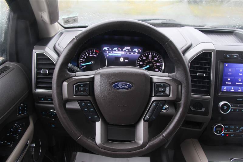 Used 2020 Ford Expedition Max XLT w/ Equipment Group 202A AWD/4WD image 30