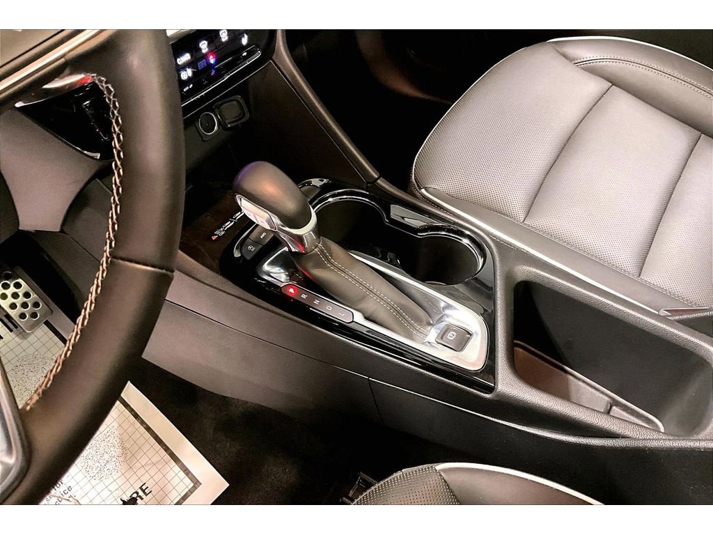 Used 2024 Buick Encore GX Avenir w/ Avenir Technology Package AWD/4WD image 19