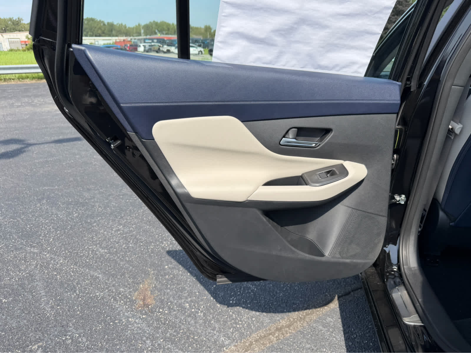 New 2027 Nissan Sentra SL w/ Floor Mat Package FWD image 19