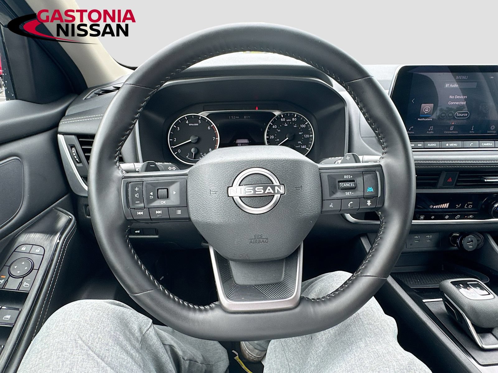 Used 2026 Nissan Rogue SV FWD image 14