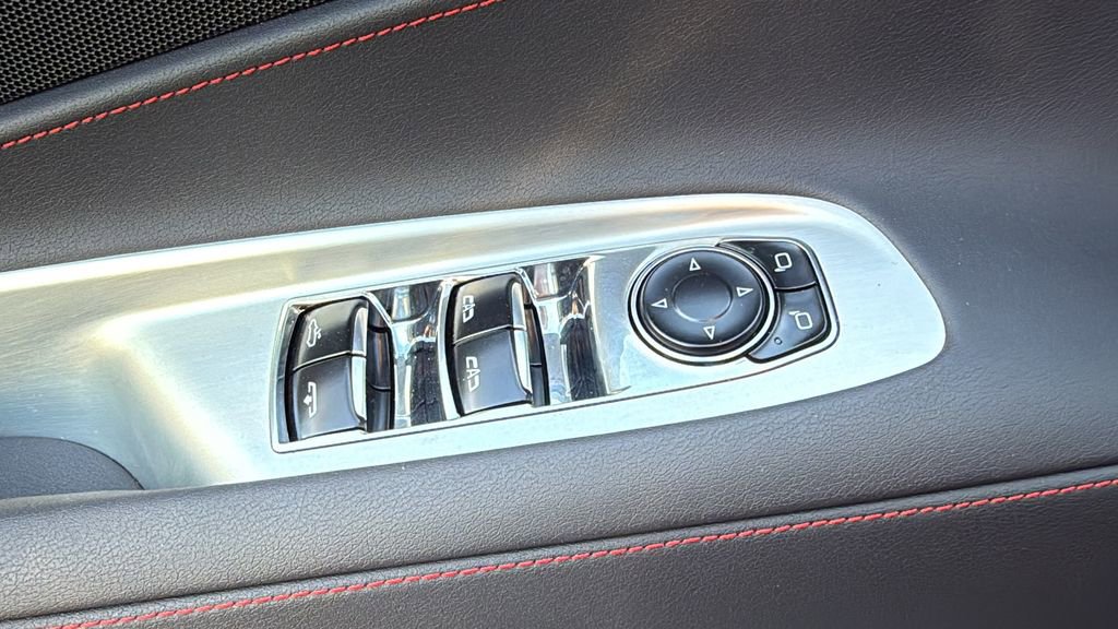 Used 2025 Chevrolet Corvette Stingray Convertible w/ 1LT image 23