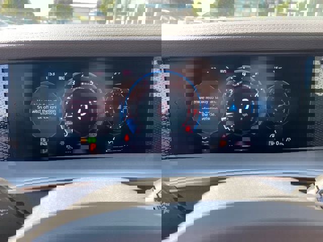 New 2025 Volkswagen Tiguan SE image 32