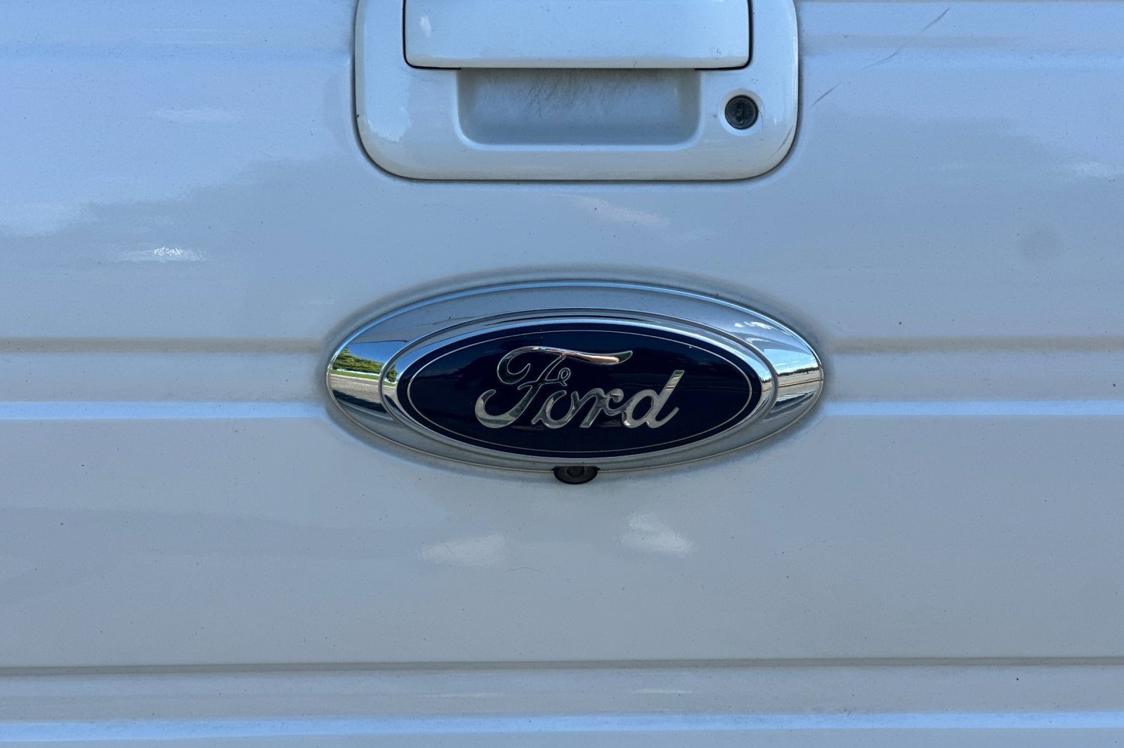 Used 2014 Ford F150 King Ranch w/ King Ranch Luxury Package AWD/4WD image 34