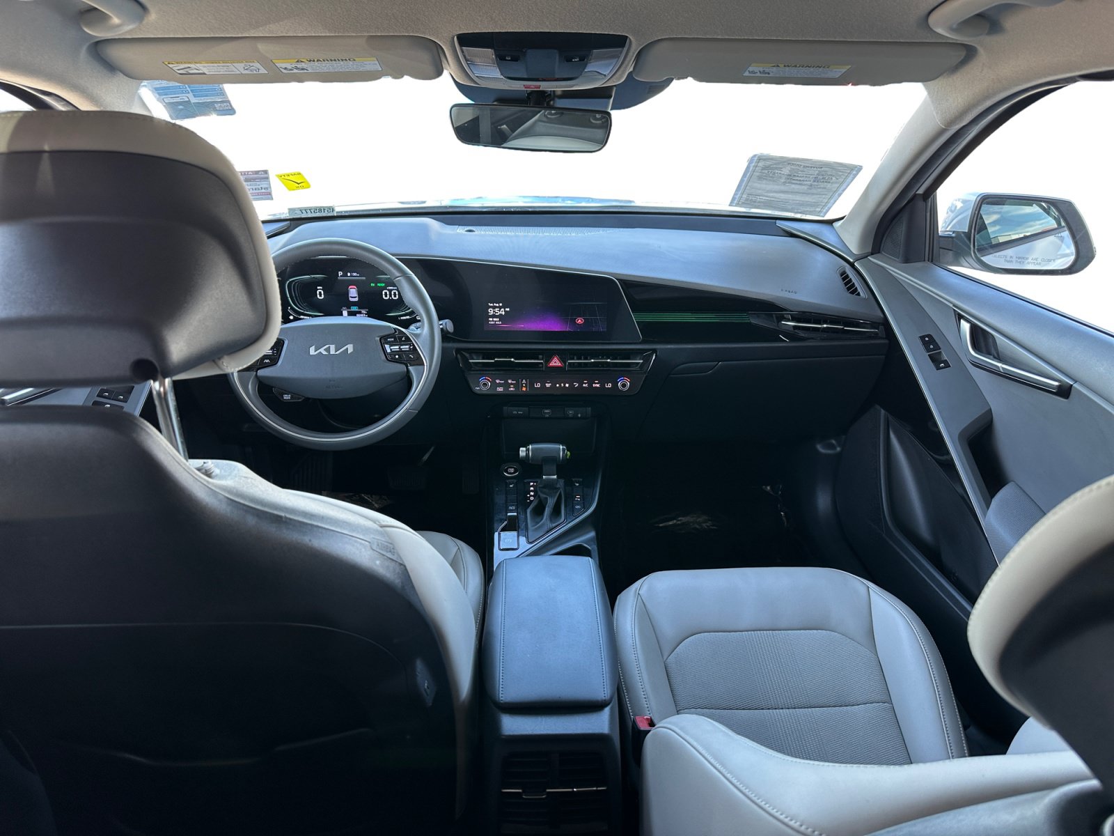 Used 2024 Kia Niro EX FWD image 10