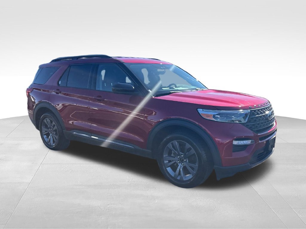 Used 2022 Ford Explorer XLT w/ Equipment Group 202A RWD image 7