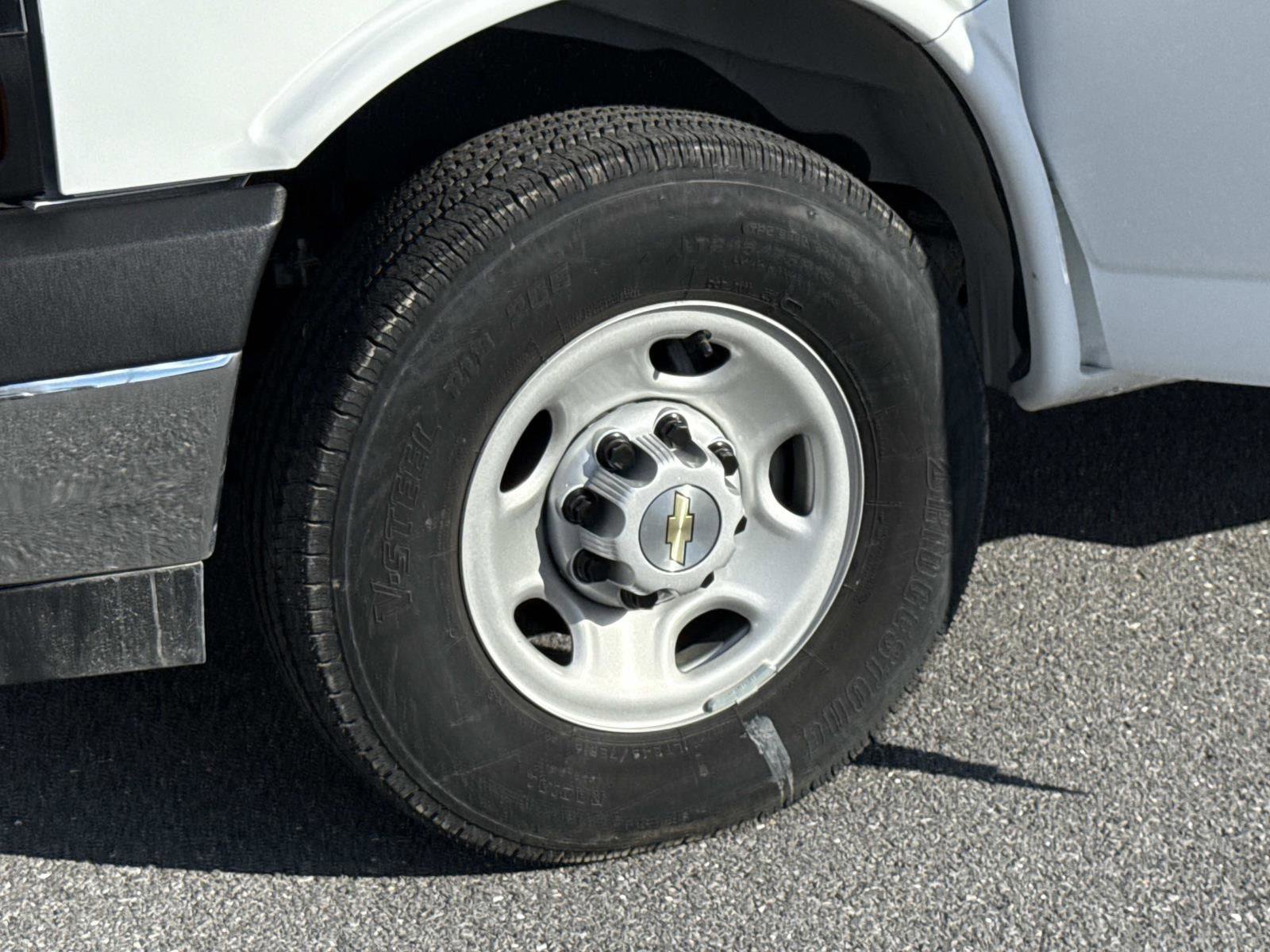 New 2025 Chevrolet Express 3500 w/ Power Convenience Package image 18