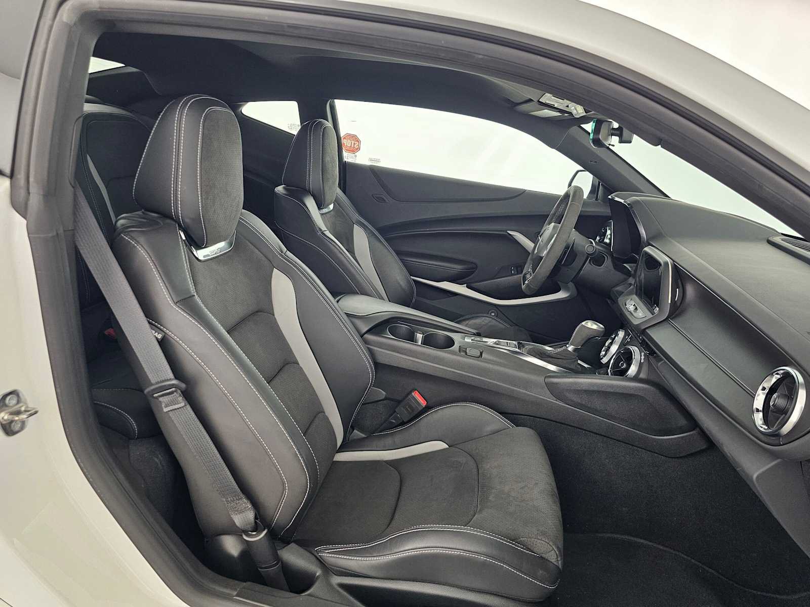 Used 2023 Chevrolet Camaro SS RWD image 17