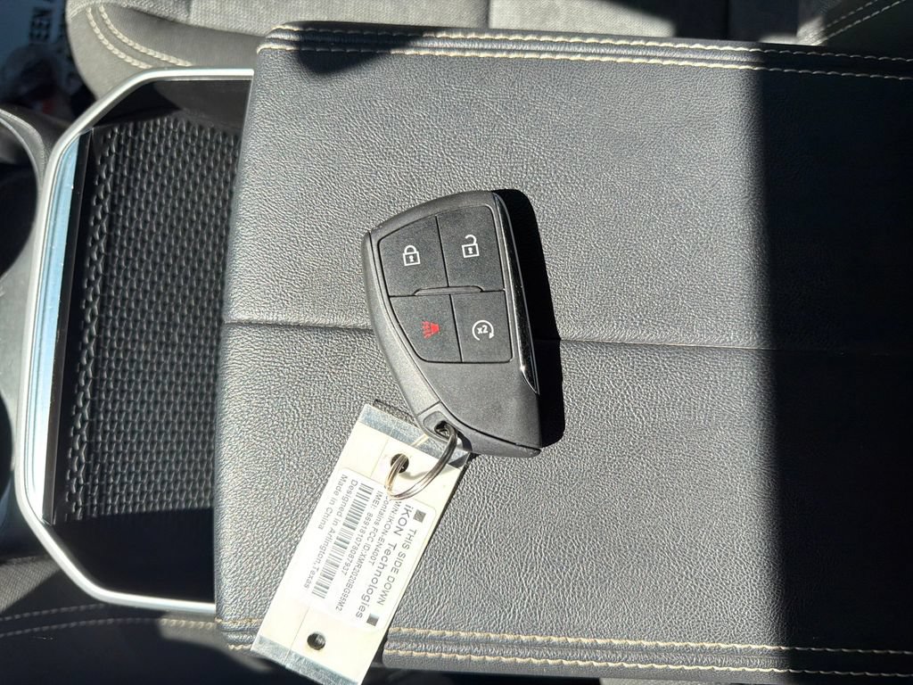 Used 2025 GMC Terrain Elevation AWD/4WD image 23
