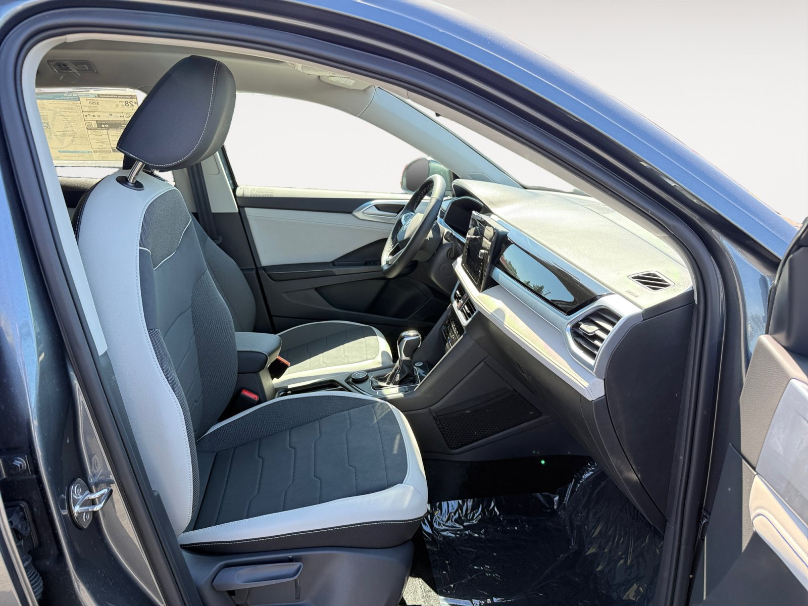 New 2026 Volkswagen Taos SE AWD/4WD image 19