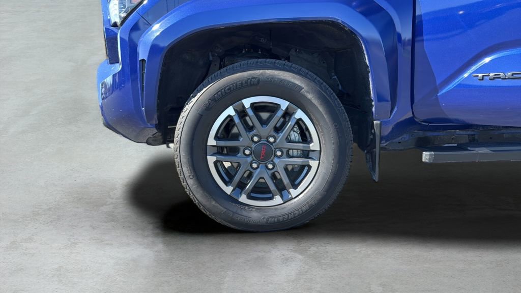 Used 2024 Toyota Tacoma TRD Sport AWD/4WD image 29