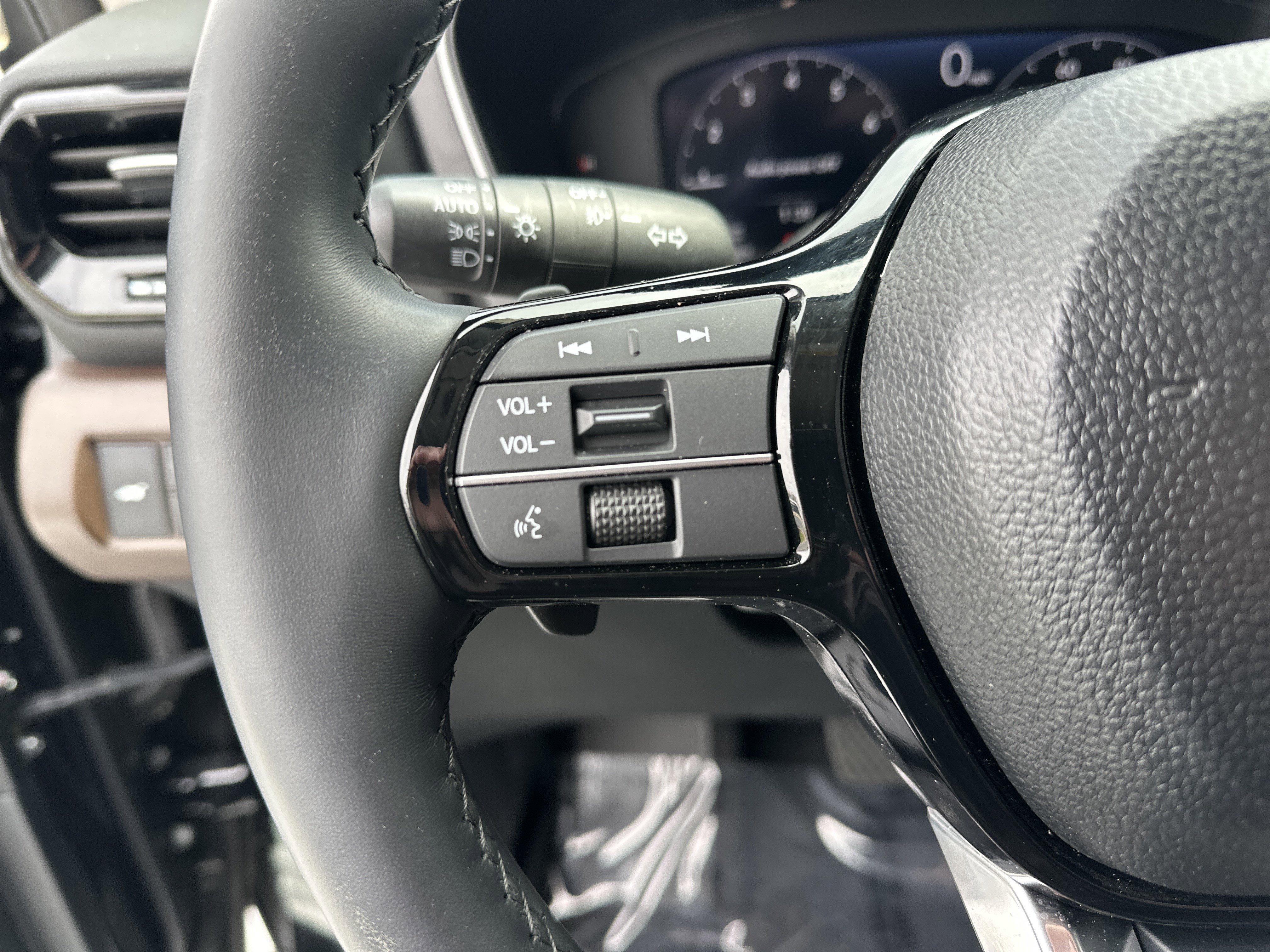 Used 2025 Honda Pilot Elite image 19