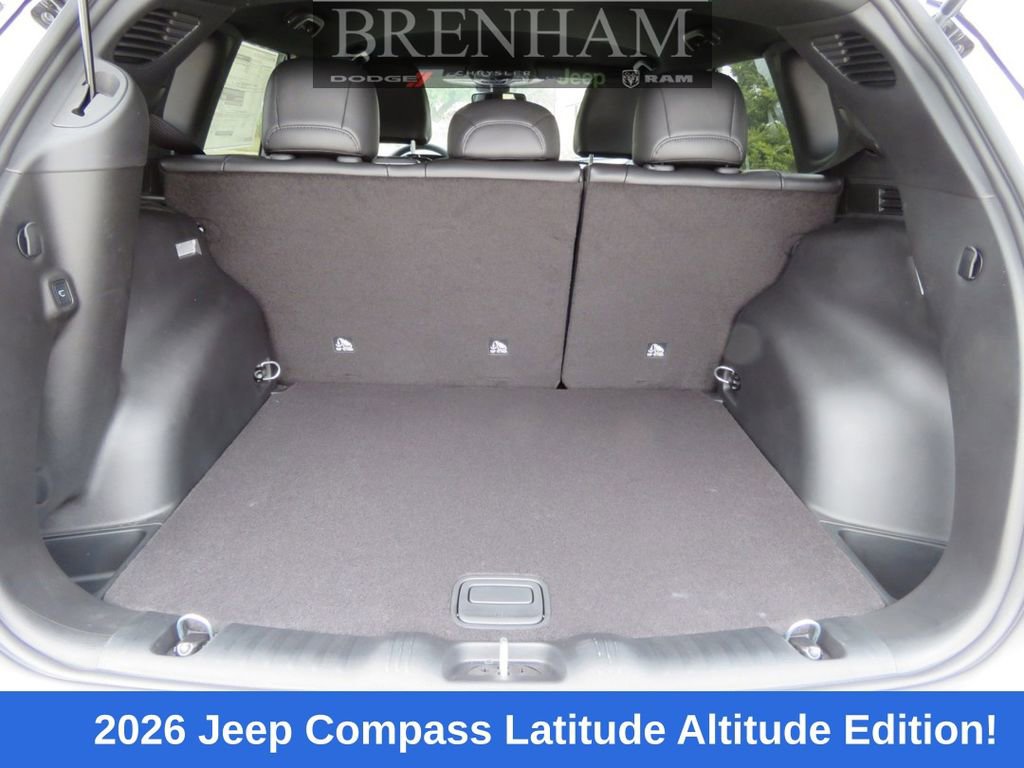 New 2026 Jeep Compass Latitude image 15