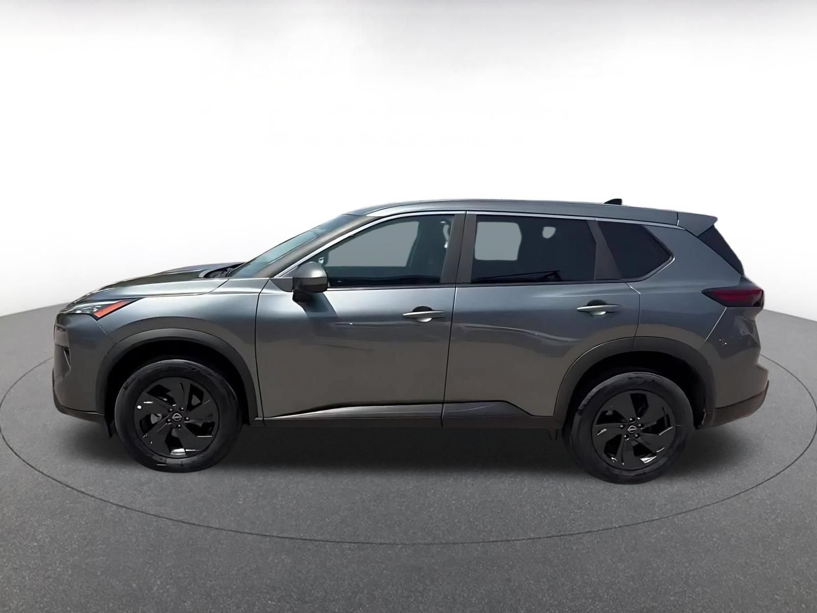 Used 2026 Nissan Rogue SV AWD/4WD image 9