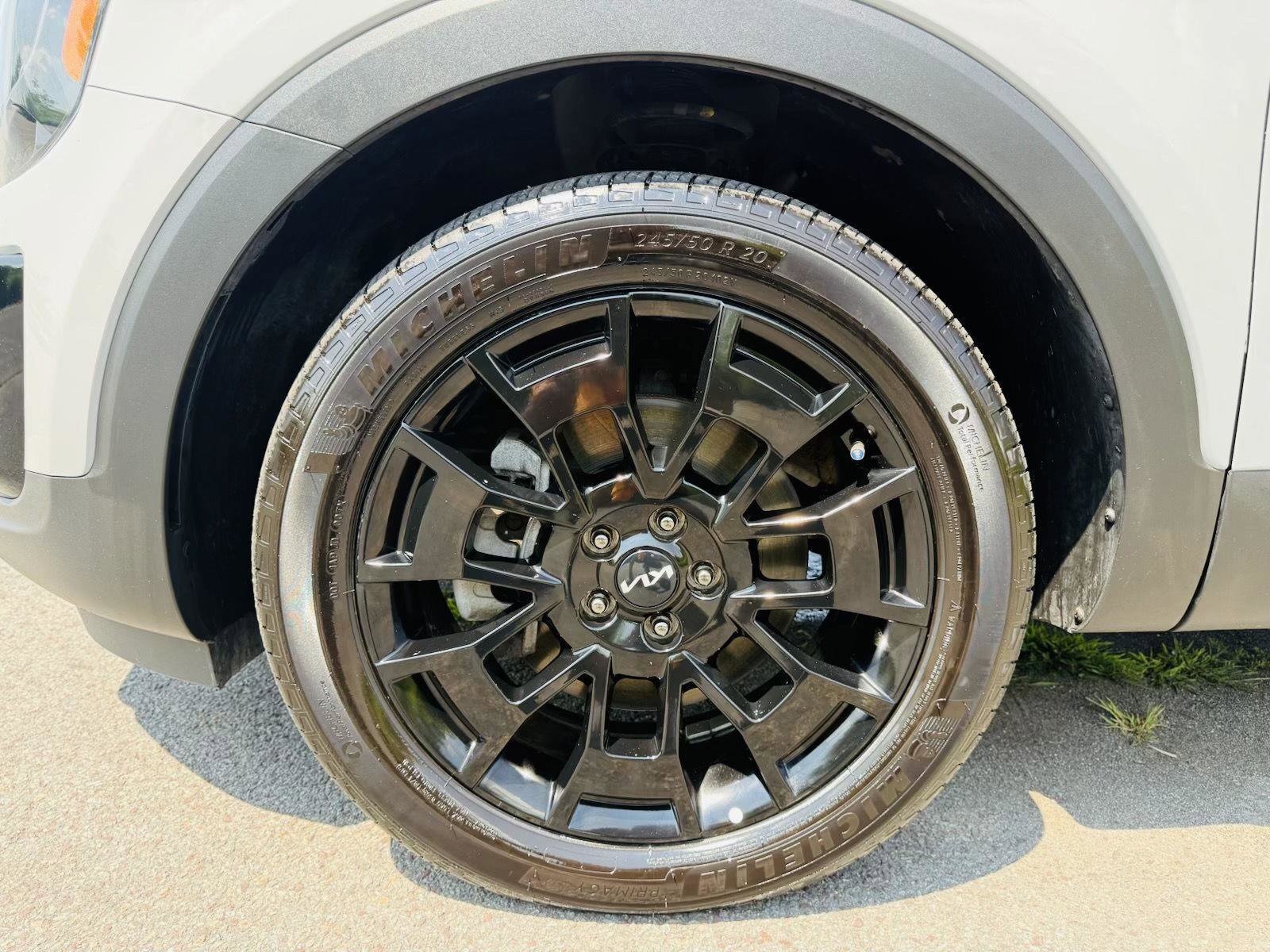 Used 2022 Kia Telluride SX w/ SX Prestige Package image 42