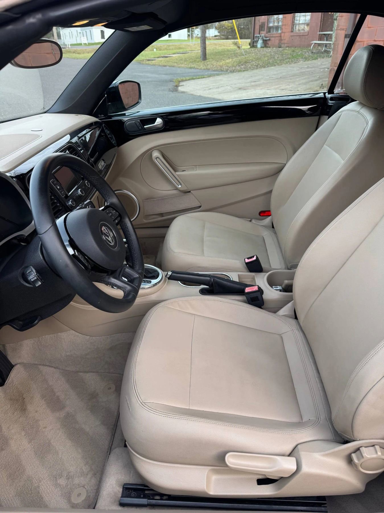 Used 2013 Volkswagen Beetle 2.5 image 75