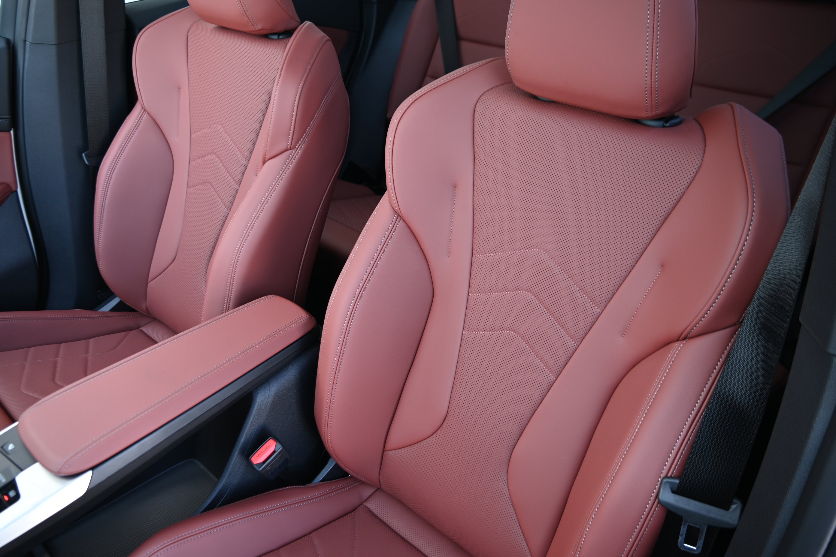 New 2027 BMW X1 xDrive28i AWD/4WD image 11