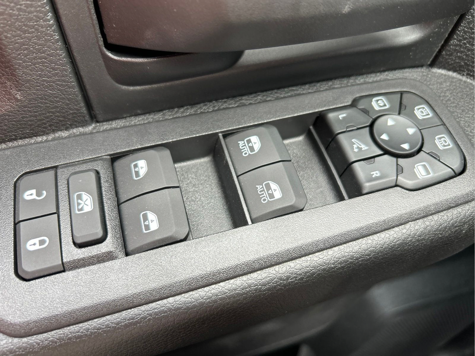 New 2026 RAM 2500 Warlock AWD/4WD image 24