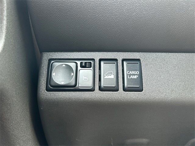 Used 2021 Nissan Frontier PRO-4X w/ Pro-4x Utility Package AWD/4WD image 21
