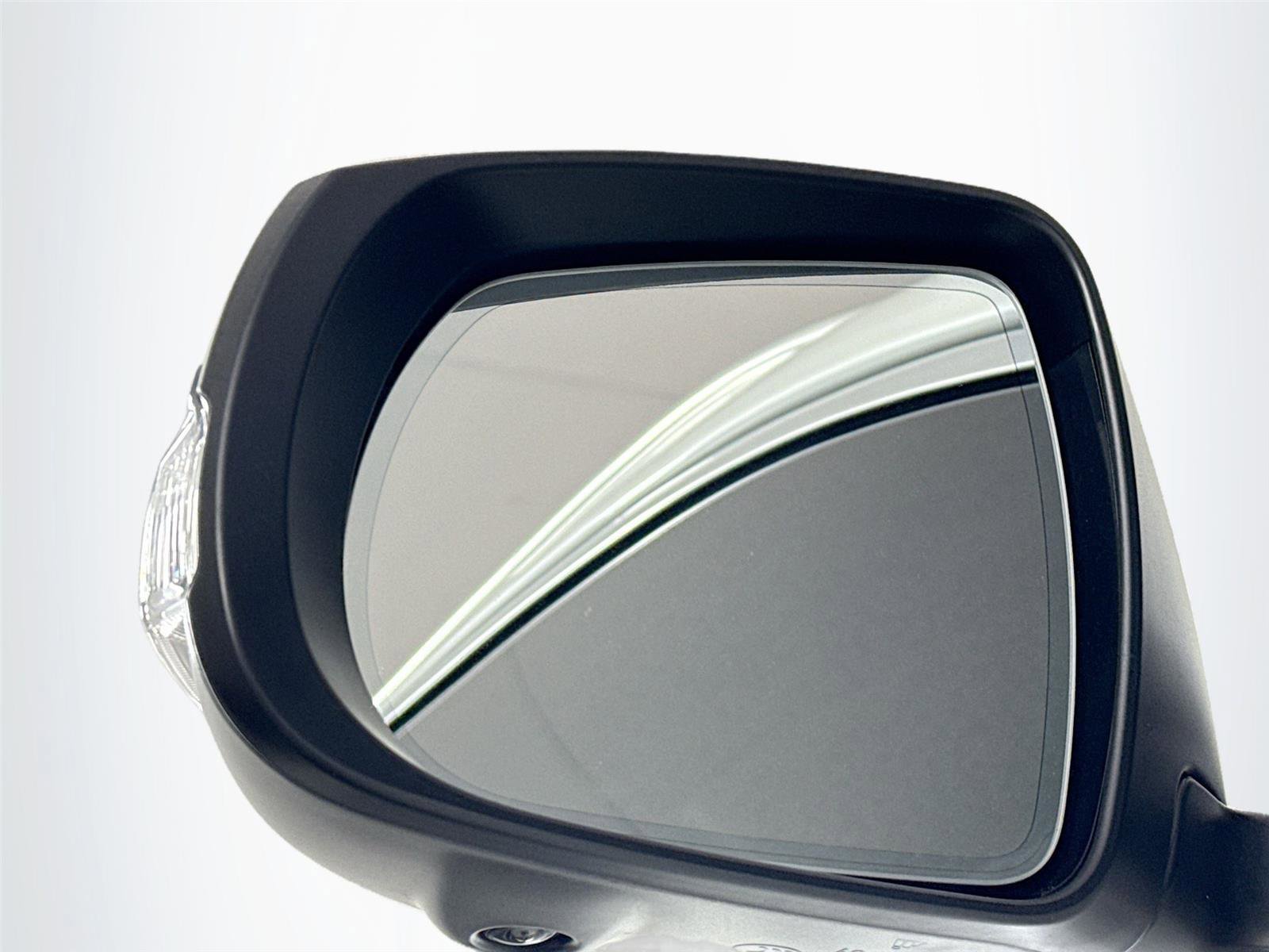 Used 2023 INFINITI QX50 Sensory image 5