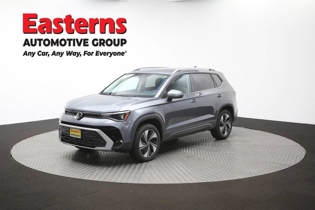 Used 2025 Volkswagen Taos SE AWD/4WD image 54