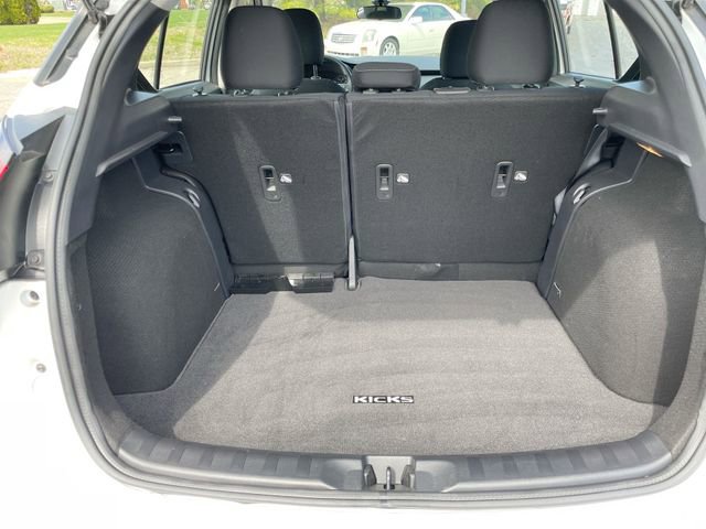 Used 2024 Nissan Kicks SV FWD image 19